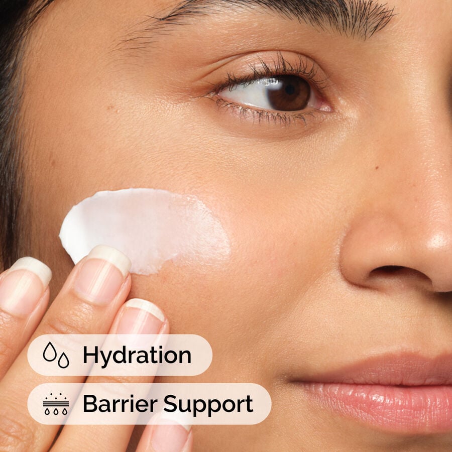 natural-moisturizing-factors-ha-l7 ord-natural-moisturizing-factors-ha-model-application-with-benefits.jpg